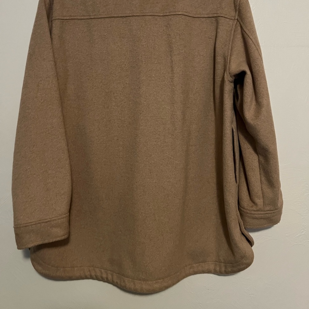 Old Navy Shacket - image 4